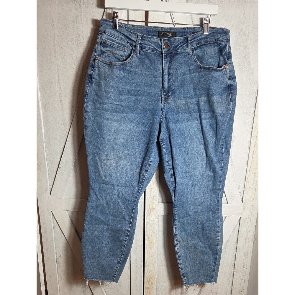 Judy Blue Relaxed Fit Ankle Jeans Size 18W